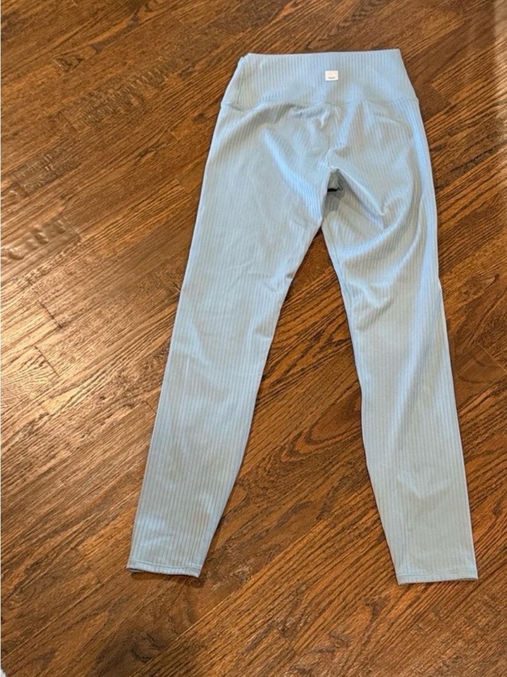 Vuori Inversion Ribbed Leggings (XS) and Tank (S) Set — Mist - Picture 8 of 9